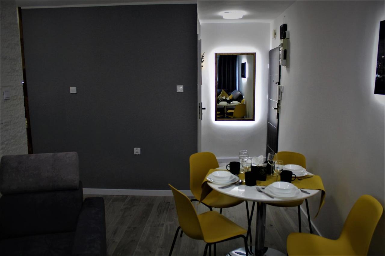Apartament Przy Arsenale Vratislav Exteriér fotografie